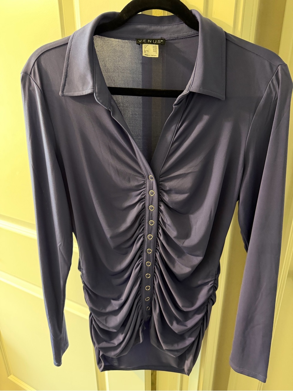 VENUS Lavender-Blue Ruched Snap-Front Collared Top